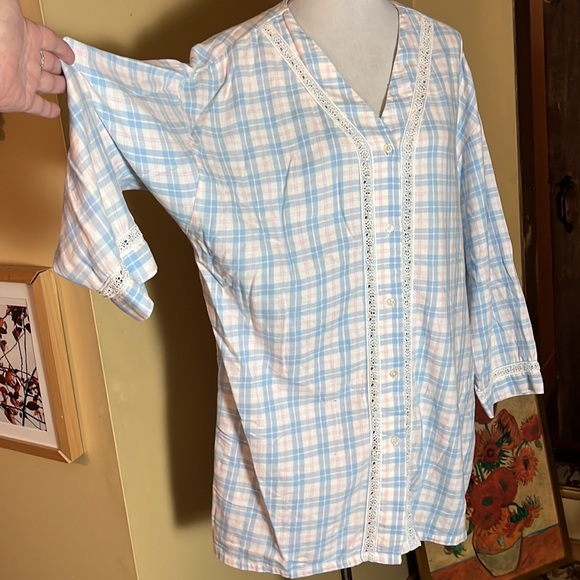 Vintage 90s TALBOTS INTIMATES Size XL VNeck Plaid Flannel Lace Embroidery
Sweet - Picture 2 of 16